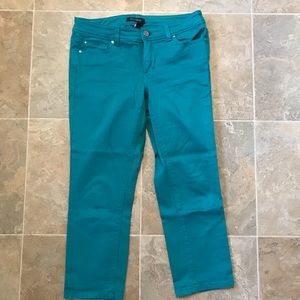 WHBM Slim Cropped Colored Denim